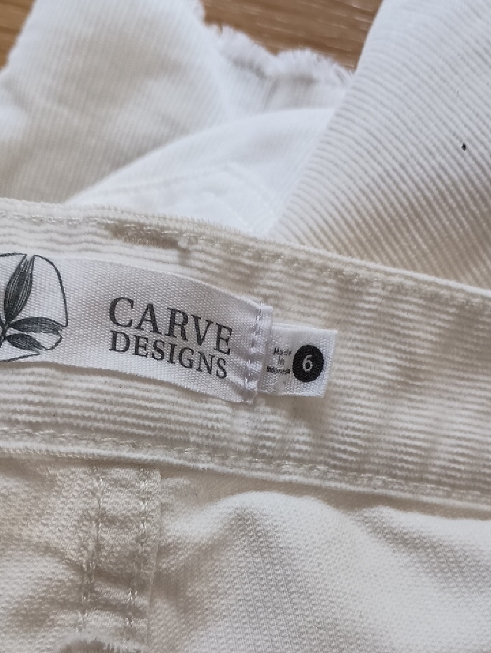 Carve Organic Cotton Oahu Shorts Off White - Picture 7 of 7
